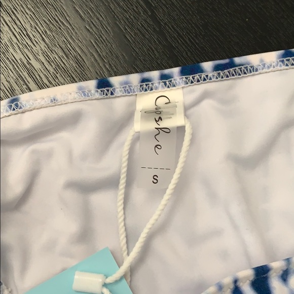 Bikini - Picture 2 of 4